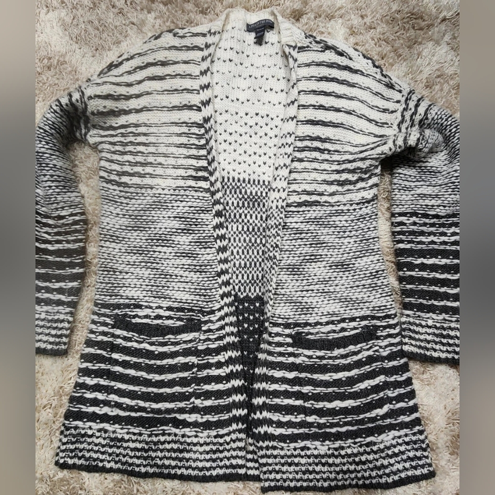 A Pea in the Pod Cardigan Sweater Duster Womens M Cream  & Gray